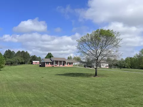 Exterior - 2953 Highway 43 S, Loretto, TN 38469 photo 3 of 25