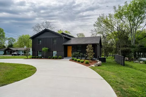 2015 Sanford Dr, Mount Juliet, TN 37122