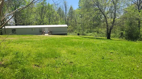 150 New Bildad Rd, Smithville, TN 37166
