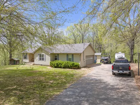 Exterior - 780 Hickory Flat Rd, Cedar Grove, TN 38321 photo 6 of 11