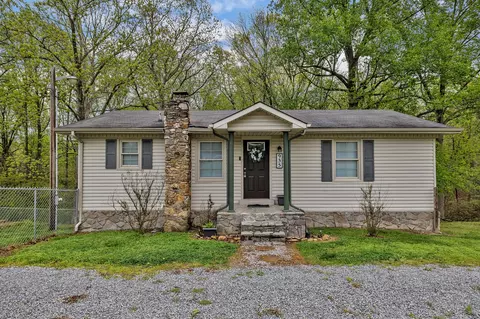 935 Keen Hollow Rd, Westmoreland, TN 37186