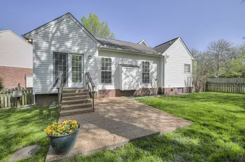 Exterior - 3226 Peyton Ct, Franklin, TN 37064 photo 2 of 9
