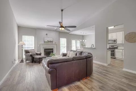 Living - 3226 Peyton Ct, Franklin, TN 37064 photo 1 of 4
