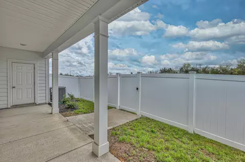 Exterior - 1850 Streamsong Dr, Murfreesboro, TN 37127 photo 7 of 9