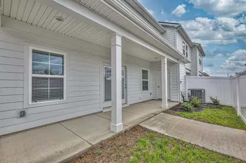 Exterior - 1850 Streamsong Dr, Murfreesboro, TN 37127 photo 8 of 9