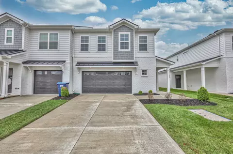 Exterior - 1850 Streamsong Dr, Murfreesboro, TN 37127 photo 3 of 9