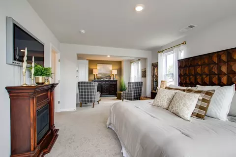445 Augustine Dr, Lebanon, TN 37087
