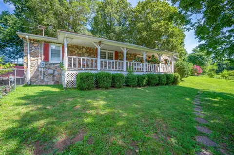 1071 Indian Creek Rd, Cumberland Furnace, TN 37051