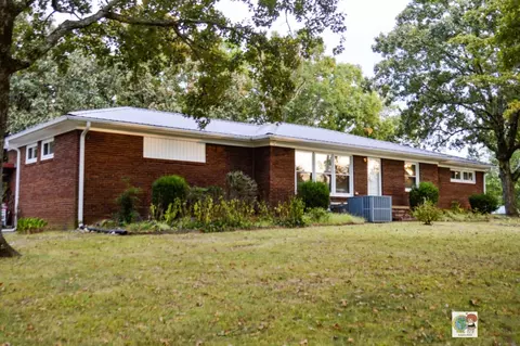 307 Bakerville Rd, Waverly, TN 37185