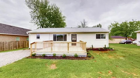 240 Edgemont Dr, Shelbyville, TN 37160