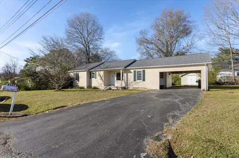 4333 Spriggs St, Chattanooga, TN 37412