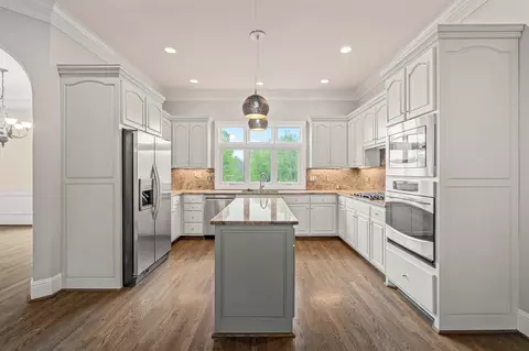 Kitchen - 1948 Springcroft Dr, Franklin, TN 37067 photo 2 of 5