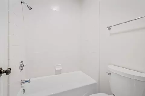 Bath - 1948 Springcroft Dr, Franklin, TN 37067 photo 5 of 7