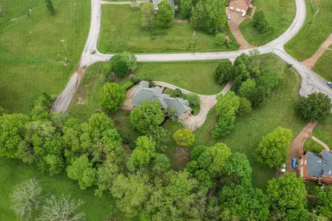 View/Area - 1948 Springcroft Dr, Franklin, TN 37067 photo 5 of 6