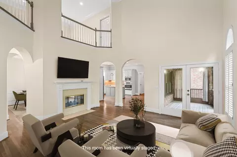 Living - 1948 Springcroft Dr, Franklin, TN 37067 photo 2 of 6