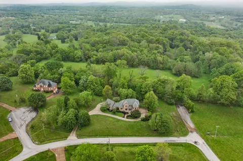 View/Area - 1948 Springcroft Dr, Franklin, TN 37067 photo 2 of 6