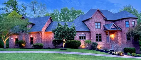 Exterior - 1948 Springcroft Dr, Franklin, TN 37067 photo 2 of 9