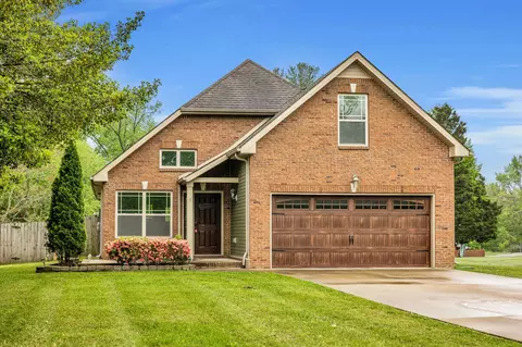 320 Bellamy Ln, Clarksville, TN 37043