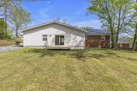 Exterior - 106 Atkinson Hts, Centerville, TN 37033 photo 4 of 8