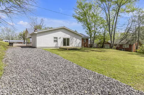 Exterior - 106 Atkinson Hts, Centerville, TN 37033 photo 7 of 8