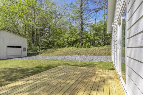 Exterior - 106 Atkinson Hts, Centerville, TN 37033 photo 6 of 8