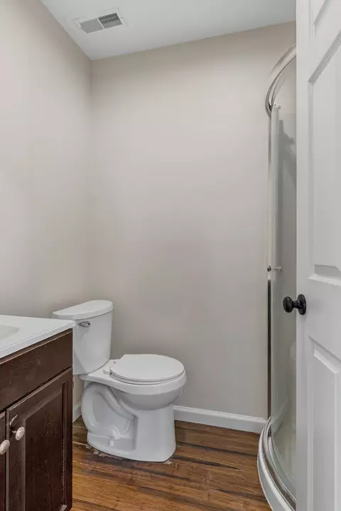 Bath - 106 Atkinson Hts, Centerville, TN 37033 photo 1 of 3