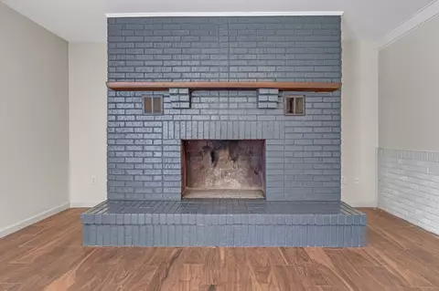 Living - 106 Atkinson Hts, Centerville, TN 37033 photo 6 of 7