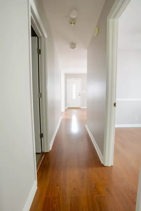 Entry Way - 108 Oak Ave, Dickson, TN 37055 photo 1 of 1