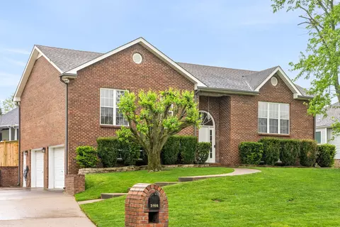 3166 Arrow Ln, Clarksville, TN 37043