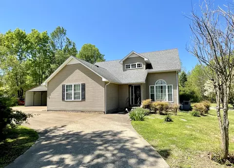 2471 Brandi Ln, Lawrenceburg, TN 38464
