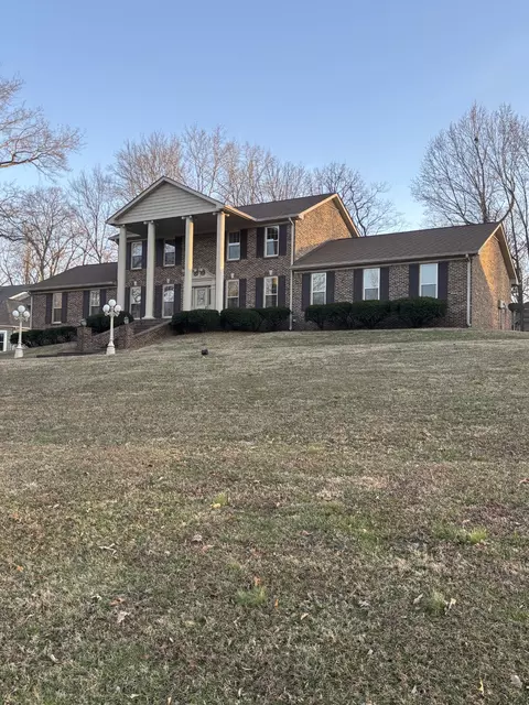 2802 Wakefield Dr, Clarksville, TN 37043