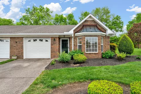 310 Forest Glen Cir, Murfreesboro, TN 37128