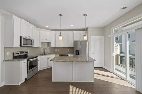 108 Burkitt Commons Ave, Nolensville, TN 37135