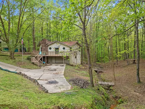 1954 Carver Dr, Greenbrier, TN 37073