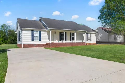 456 Creek Ln, Mcminnville, TN 37110