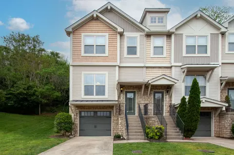 145 Stonecrest Dr, Nashville, TN 37209