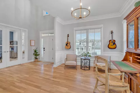Living - 327 Wise Rd, Franklin, TN 37064 photo 1 of 11