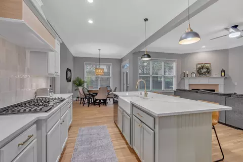 Kitchen - 327 Wise Rd, Franklin, TN 37064 photo 8 of 9