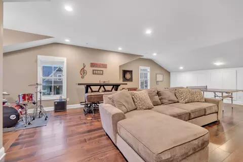 Living - 327 Wise Rd, Franklin, TN 37064 photo 8 of 11