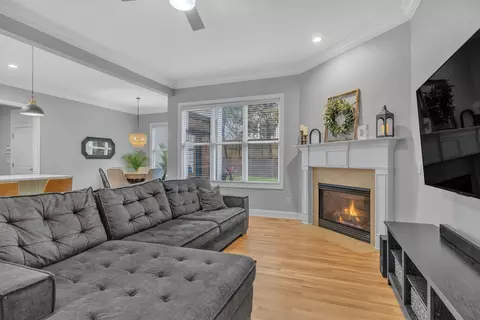 Living - 327 Wise Rd, Franklin, TN 37064 photo 6 of 11