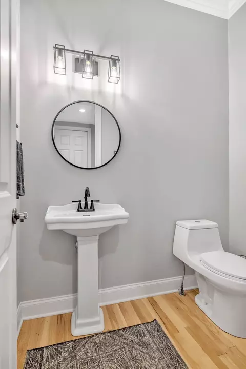 Bath - 327 Wise Rd, Franklin, TN 37064 photo 1 of 11
