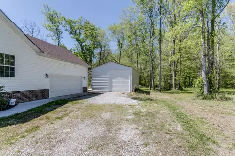 Exterior - 474 Spring Meadows Ln, Morrison, TN 37357 photo 5 of 12