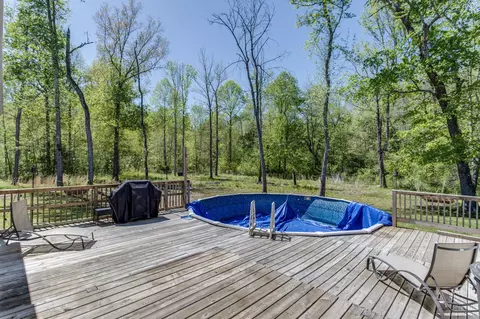 Exterior - 474 Spring Meadows Ln, Morrison, TN 37357 photo 8 of 12