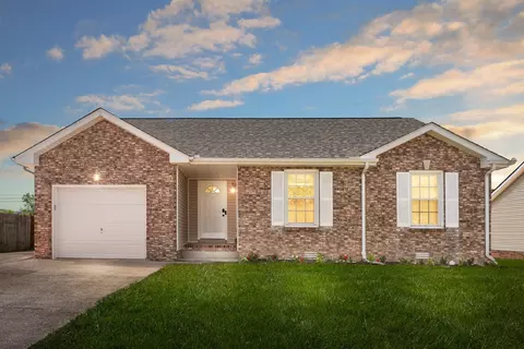 205 Windmeade Cir, Clarksville, TN 37042