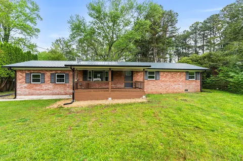 306 Rogers Dr, Manchester, TN 37355