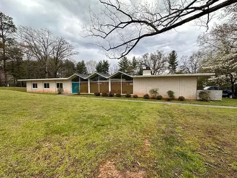 205 James St, Mcminnville, TN 37110