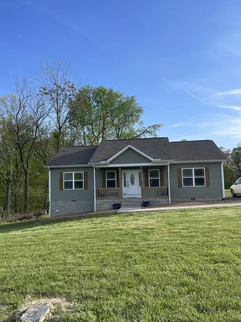 1632 Holland Rd, Lafayette, TN 37083