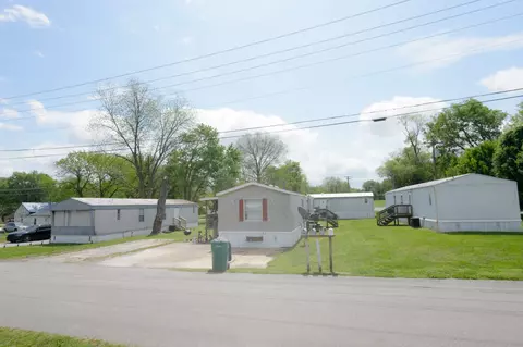 807 3rd Ave SW, Winchester, TN 37398