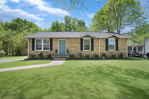 402 Spencer Ln, Clarksville, TN 37042
