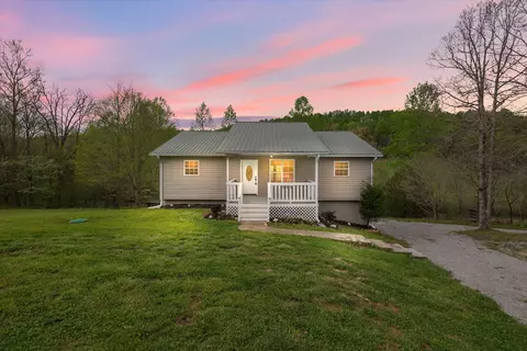 333 Parrot Hollow Ln, Livingston, TN 38570